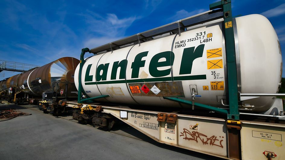 Tankcontainer der Firma Lanfer