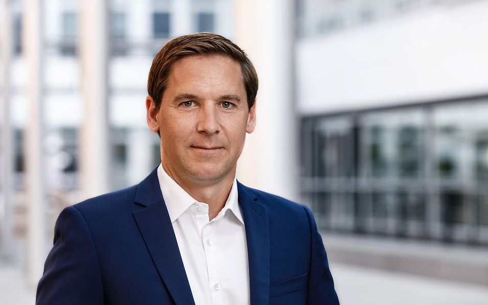 Portrait Stephan Sulser, CEO of DB Cargo BTT