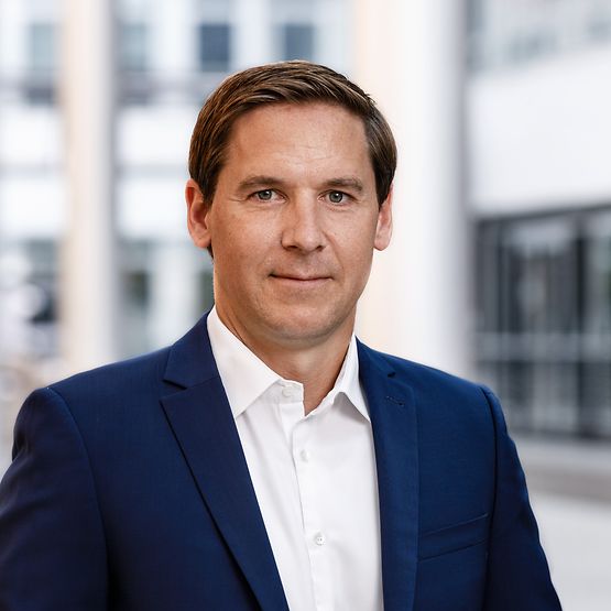 Portrait Stephan Sulser, CEO of DB Cargo BTT